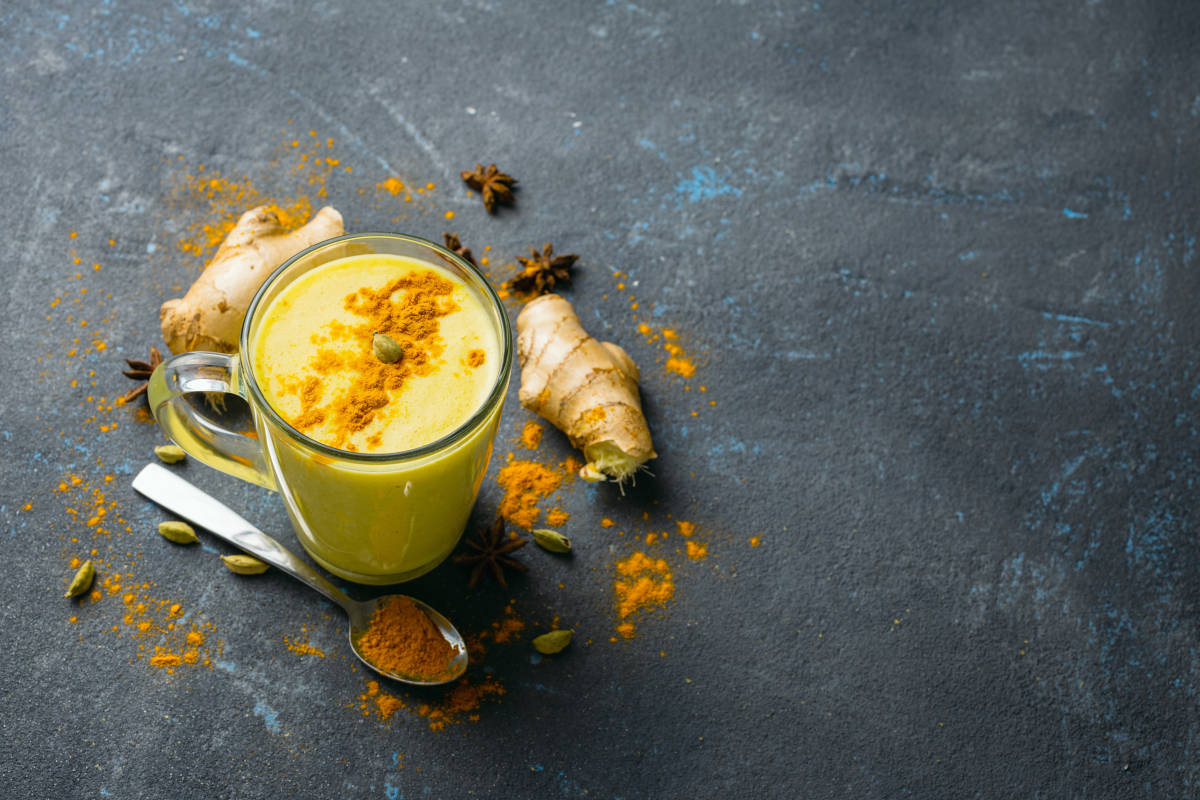 Turmeric Vs. Ginger Differences, Uses, & Benefits Organic India